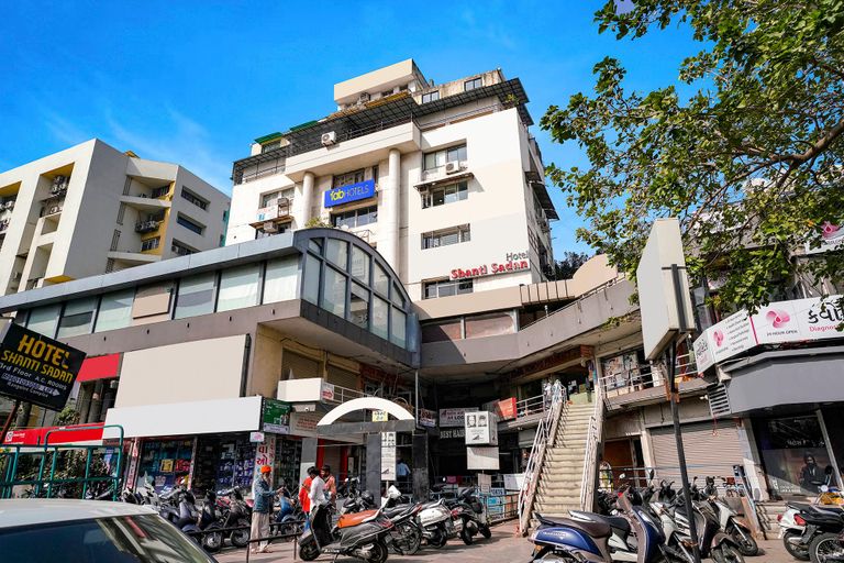 Others 4, FabHotel Shanti Sadan - V.S Hospital, Madalpur Gam, Ellisbridge, Ahmadabad