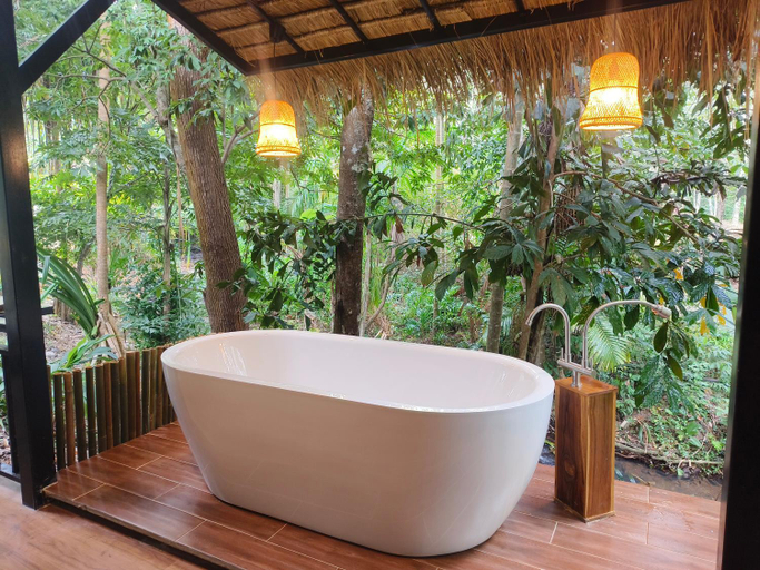 Bathroom, Ingtara at Lanta, Ko Lanta