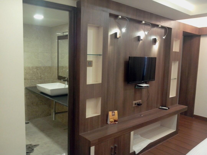 Bathroom 4, Sri Krishna International hotel, Bangalore
