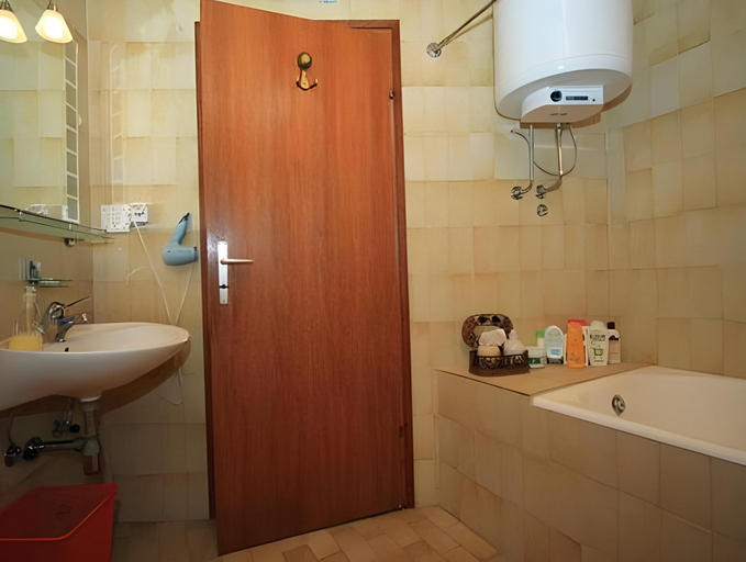 Bathroom 3, Apartments Mia, Dubrovnik