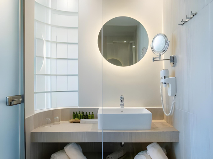 Bathroom 5, Green Suites Hotel, Attica