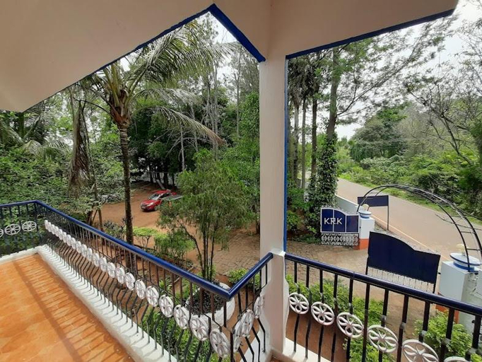 Others 3, Woodside Resort and Cafe, Vellore