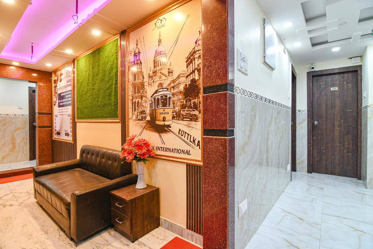 Public Area 2, Fabhotel Mn International, Kolkata