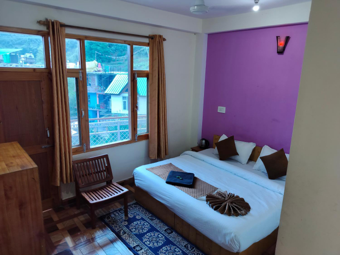 Others 5, Night in Pardise Hotel Manali, Kullu