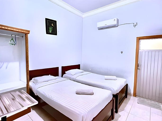 Bedroom 2, Wisma Mutiara Hotel, Padang