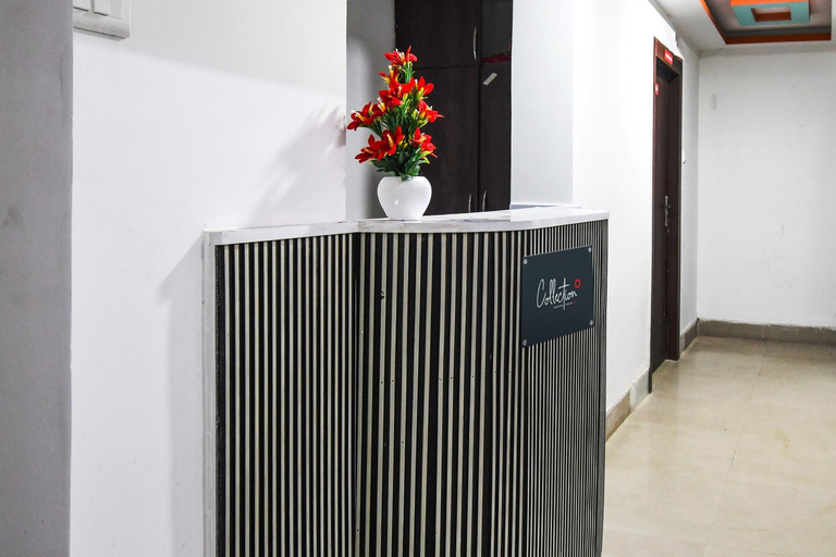 Public Area 2, Hotel O by OYO The Royal Velvet, North 24 Parganas