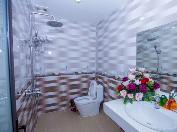 Bathroom 5, Hoàng Gia Hotel Sơn La, Sơn La
