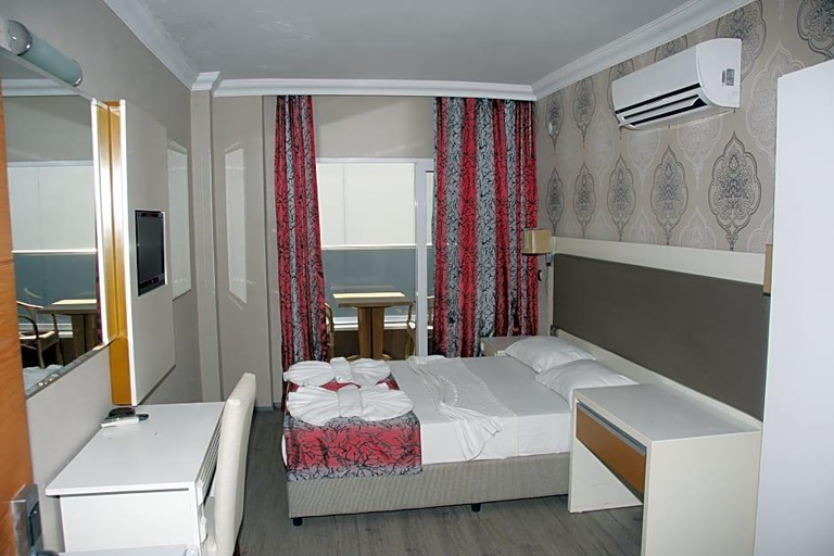 Bedroom 4, Mehtap Family Hotel, Marmaris
