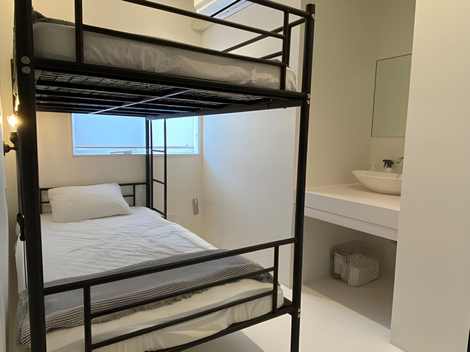 Bedroom 2, En- Hostel & Cafe bar, Amami
