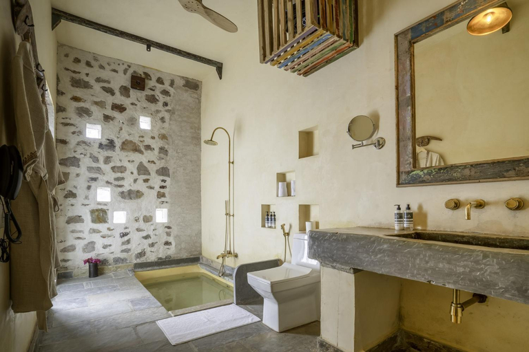 Bathroom 5, The Quila Udaipur by Aayor Luxury, Udaipur