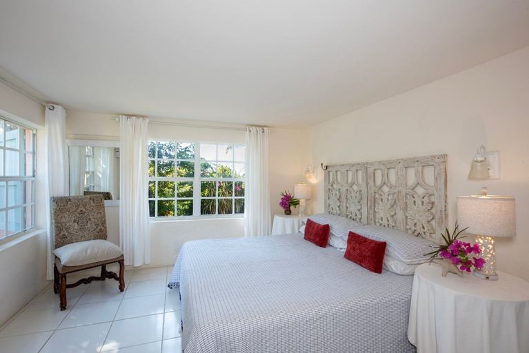 Bedroom 2, Indigo House 4 Bedroom Home