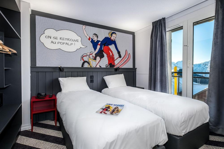 Bedroom 2, Hotel PopAlp Cafe, Isère