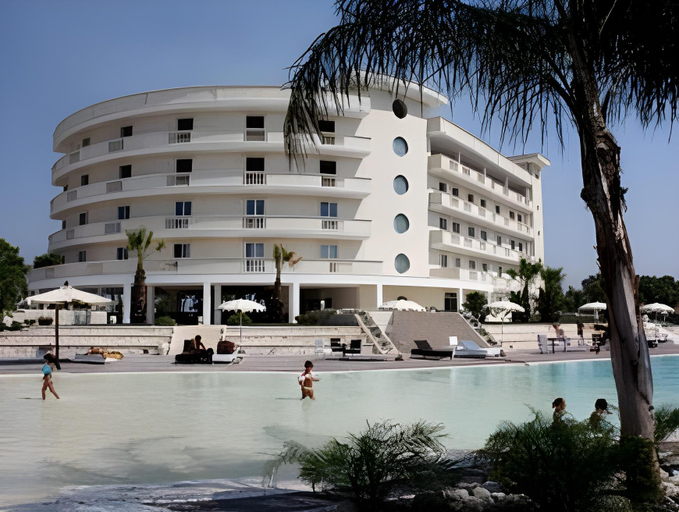 Exterior & Views, Grand Hotel dei Cavalieri, Taranto