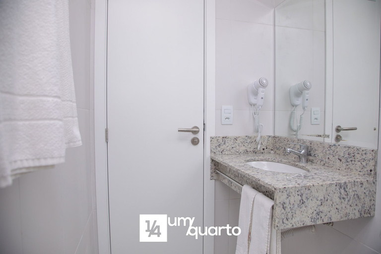 Bathroom 4, Edifício João Bettega, Curitiba