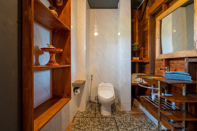 Bathroom 3, Mai Mucuk Lumbung, Badung