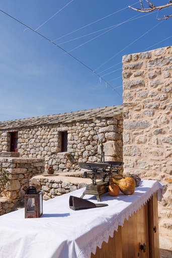 Food & Drinks 4, Lithos Stone Suites, Peloponnese