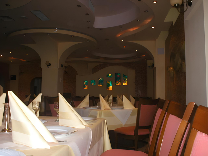 Food & Drinks 5, Hotel Class, Constanta
