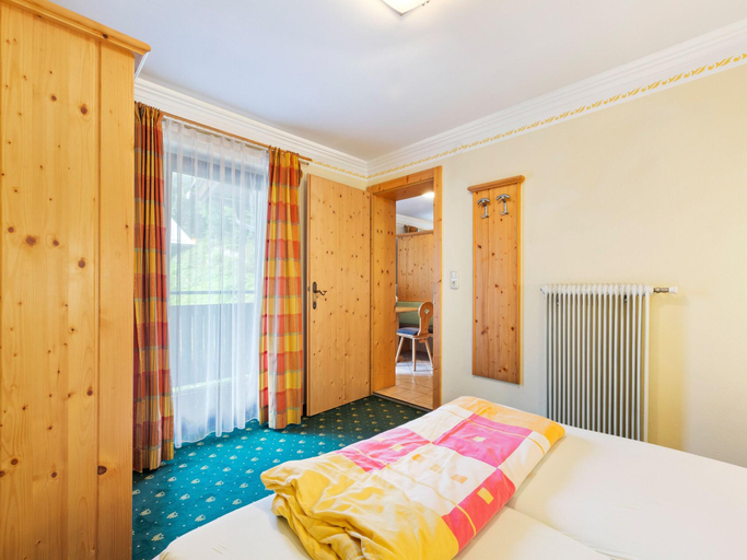 Bedroom 2, Apartment in Saalbach near Ski Lifts, Zell am See