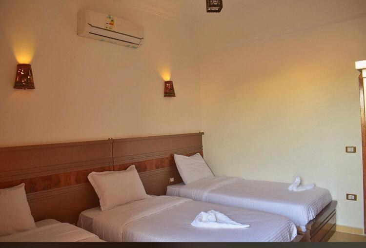 Bedroom 3, Villa 22, Sant Katrin