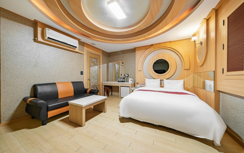 Bedroom 3, Suwon Yeonghwadong Herb Motel, Suwon