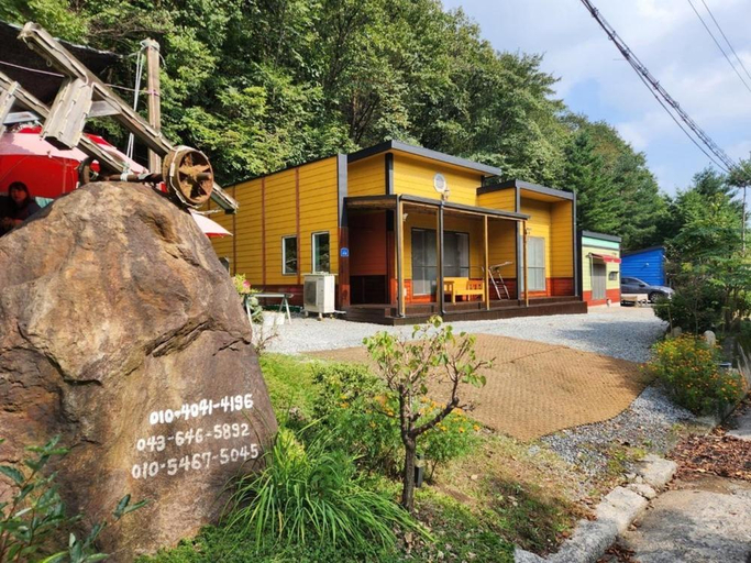 Others 3, Deokdong Dalguji Pension, Wonju
