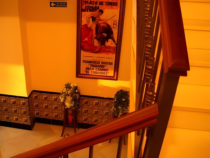 Others 5, Hotel Chamizo, Sevilla