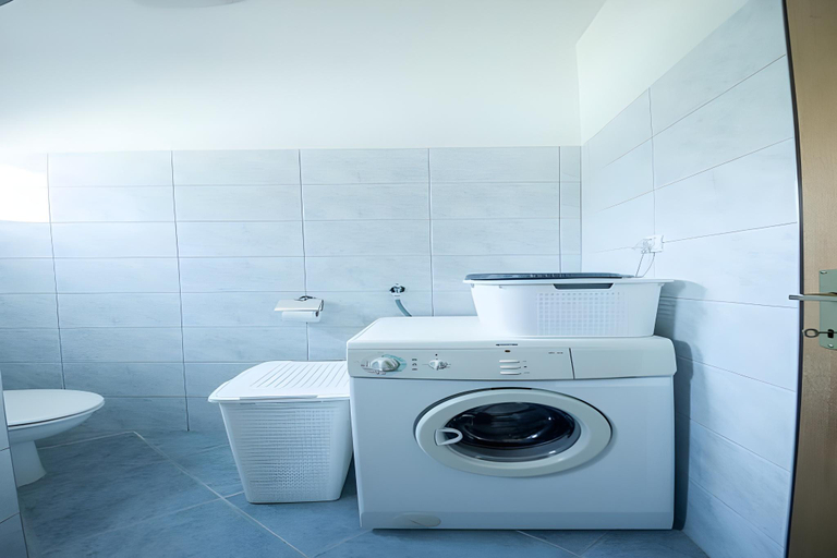 Bathroom 3, Apartment in Seline near Paklenica Park, Starigrad