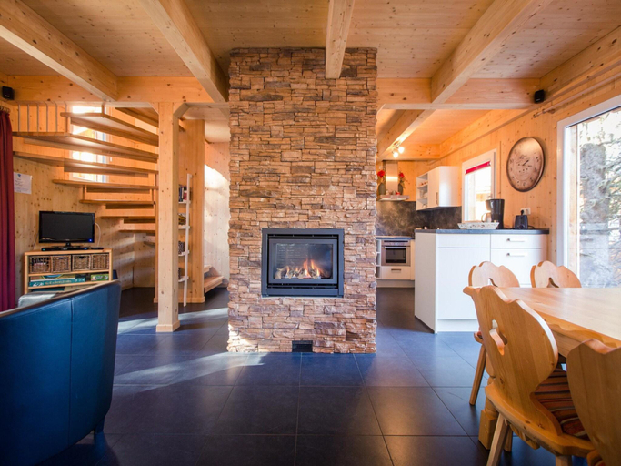 Others 5, Cozy chalet with hot tub, Murau