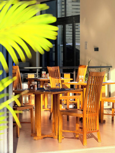 Food & Drinks 5, Be Cosy Apart Hotel with LOV