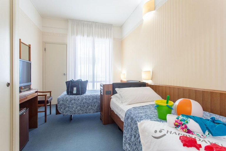 Bedroom 3, Hotel Esplanade, Forli' - Cesena
