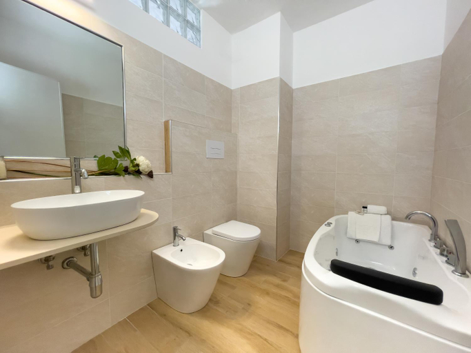 Bathroom 4, Albergo Al Castello, Alessandria