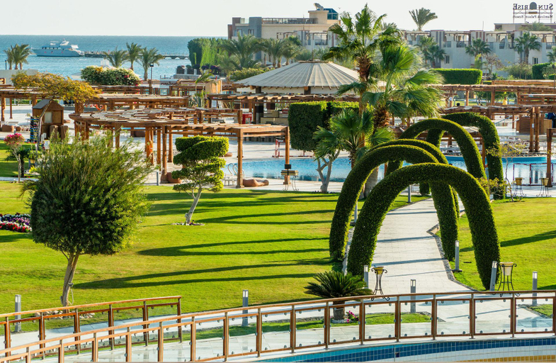 Exterior & Views 1, Sunrise Crystal Bay Resort -Grand Select, Safaja