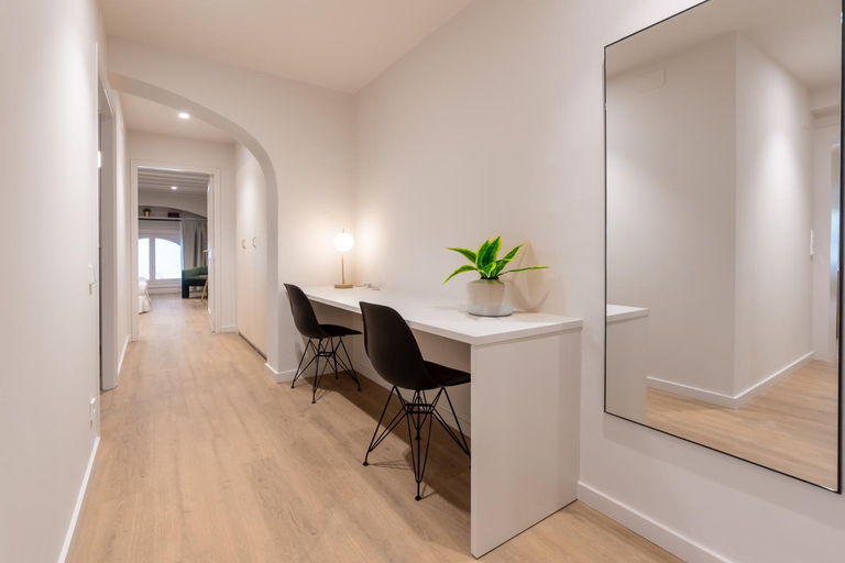 Others 3, Caterina 1840 N2, Barcelona
