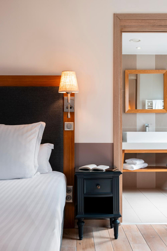 Bedroom 3, Mercure Maintenon, Eure-et-Loir