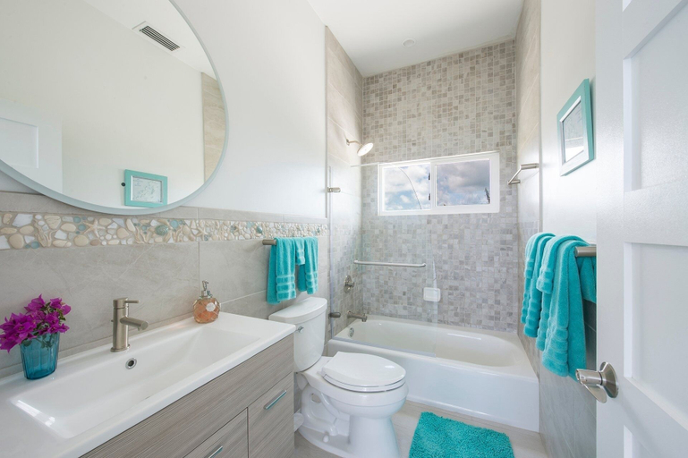 Bathroom 4, Dream House 3 Bedroom Home