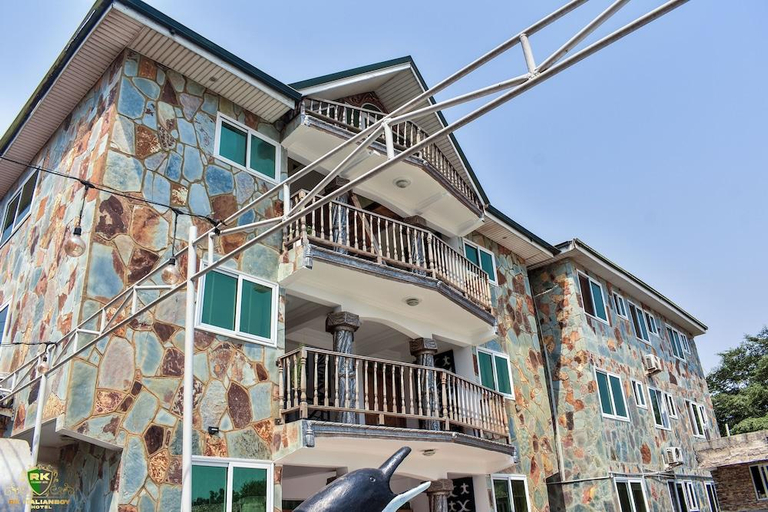 Exterior & Views 2, RK Italian Boy Hotel, Tema