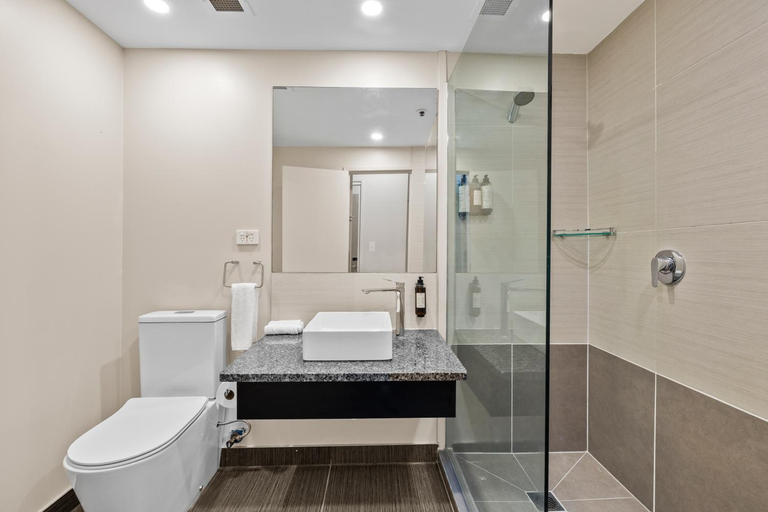 Bathroom 5, Imperial Hotel Rotorua, Rotorua
