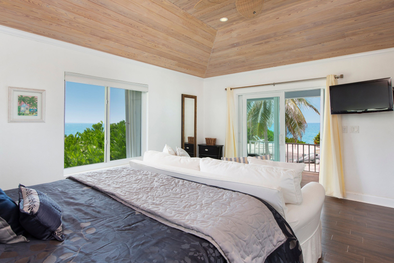 Bedroom 3, Neptune Cove 5 Bedroom Home