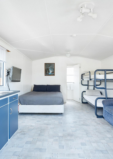 Bedroom 3, Mercury Bay Holiday Park, Thames-Coromandel