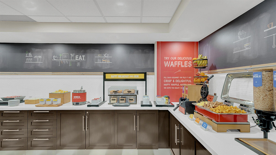 Food & Drinks 4, Hampton Inn & Suites by Hilton Toronto Markham, York