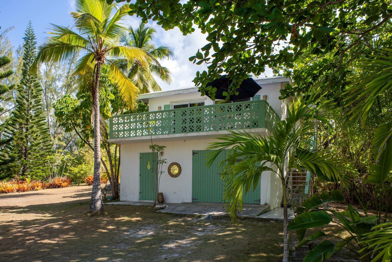 Exterior & Views, Poponi Cottage 1 Bedroom Cottage