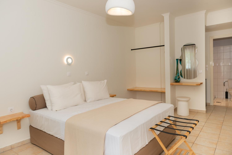 Others 5, Ellinas Hotel, East Macedonia and Thrace