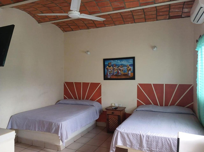 Bedroom 2, Casa Regina, Compostela
