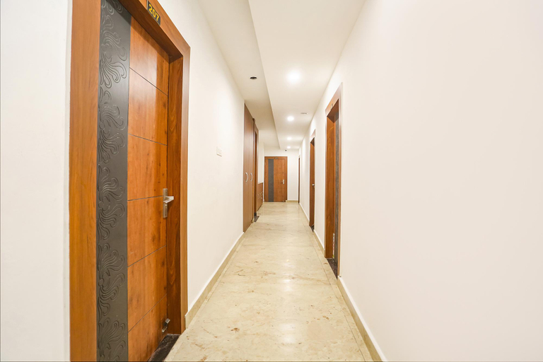 Public Area 2, FabHotel Hari Kunj 900 m from Kashi Vishwanath Temple, Varanasi