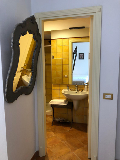 Bathroom, Masseria La Chiusa Delle More, Foggia