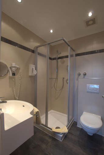 Bathroom 5, Gasthof Hartl Zum Unterwirt, Fürstenfeldbruck