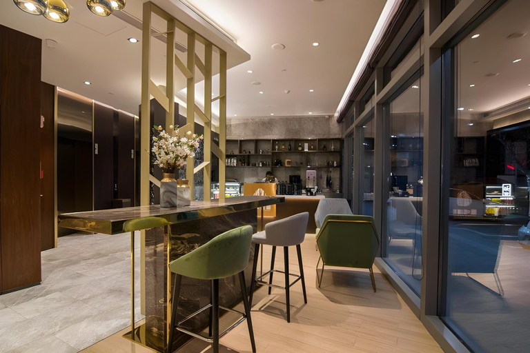 Food & Drinks 4, Yitel Premium Kunming Nanping Pedestrian Street Jinma Biji Archway, Kunming