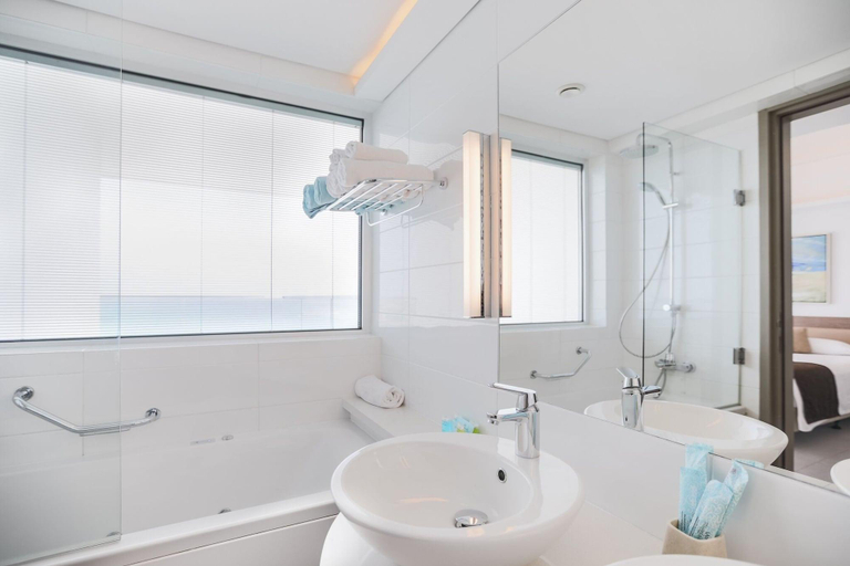 Bathroom 5, Vassos Nissi Plage Hotel