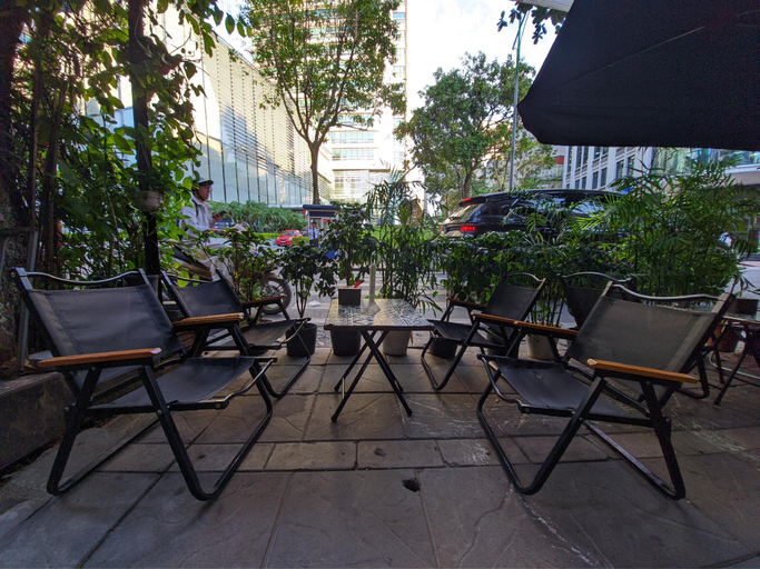 Others 3, 365 Days Hotel, Ba Đình
