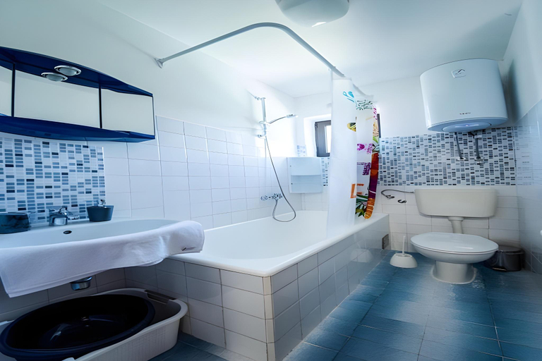 Bathroom 3, Apartment in Seline near Paklenica Park, Starigrad
